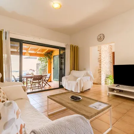 Holiday home Orquidea